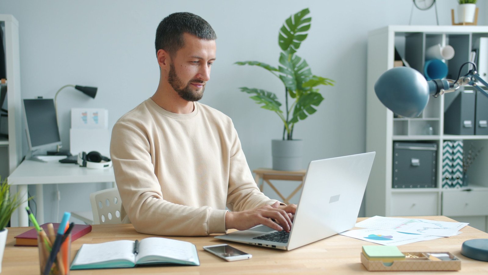 How to Apply to a Startup Accelerator as a First-Time Founder